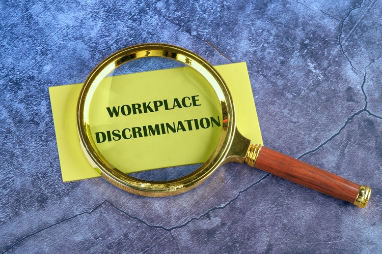 EEOC and DOJ oppose heightened standard in 'reverse discrimination' cases