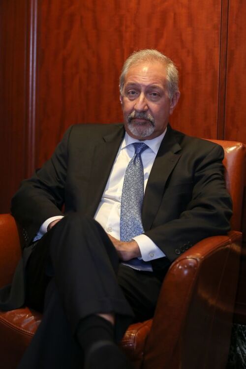 Coach claims Geragos represented him without ever meeting him