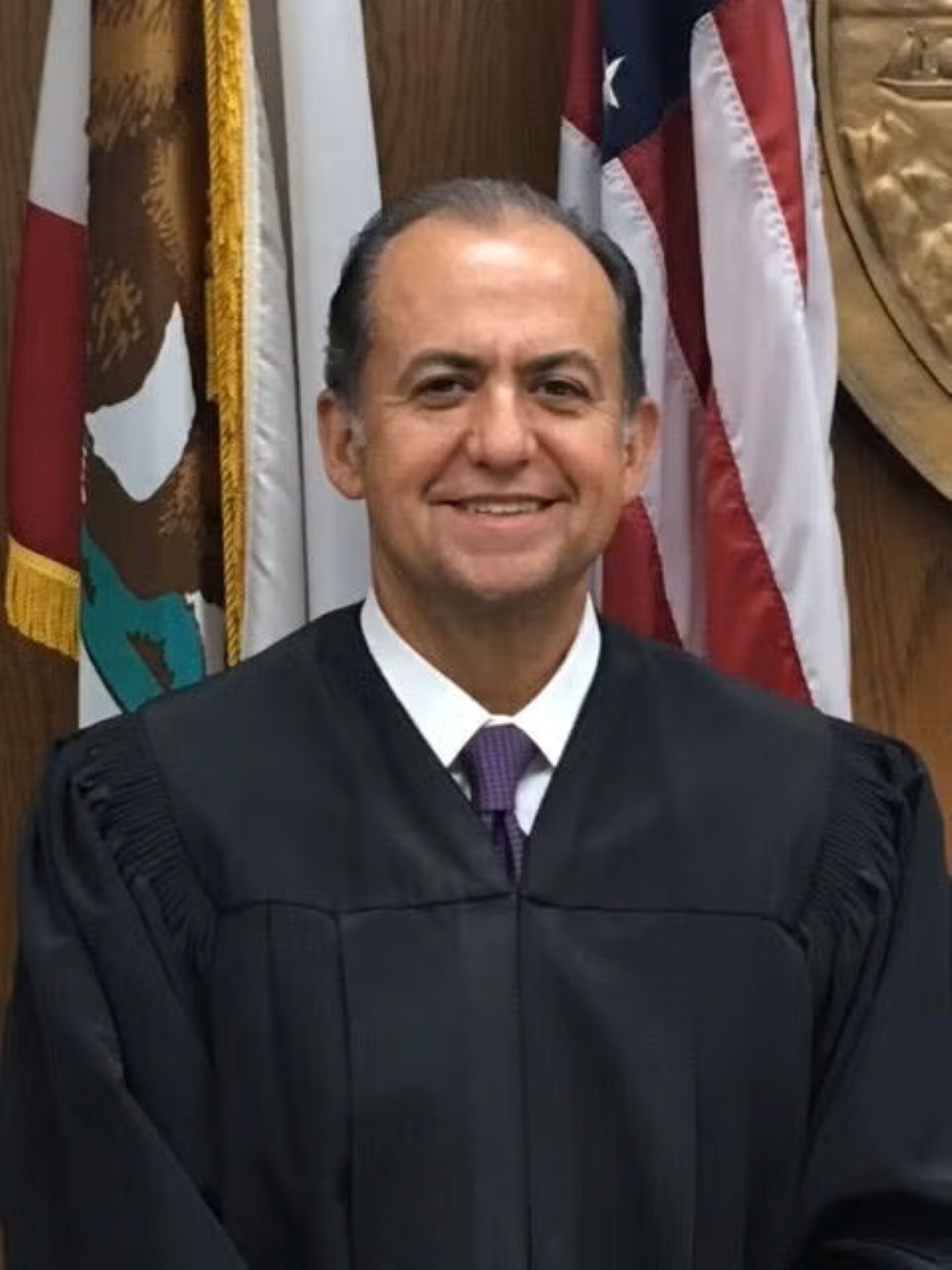 Appeals court reverses fee cut in lemon law case, citing venue, rate errors 