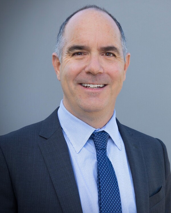NY lawyer accuses California businessman of smear campaign tied to CIA impersonation claims