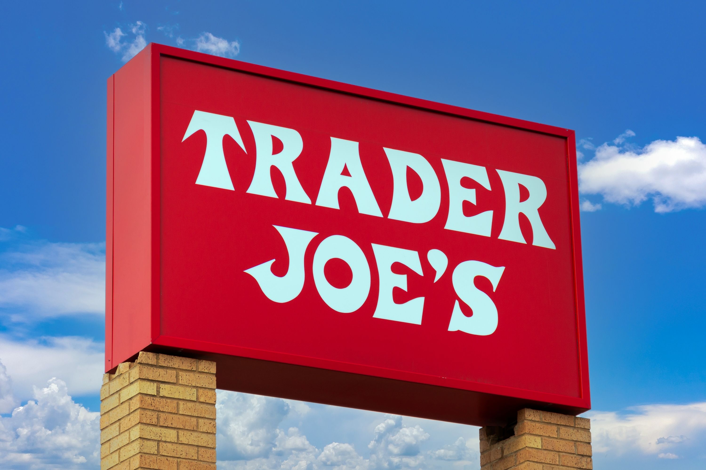  9th Circuit revives Trader Joe's trademark suit against union over merchandise sales