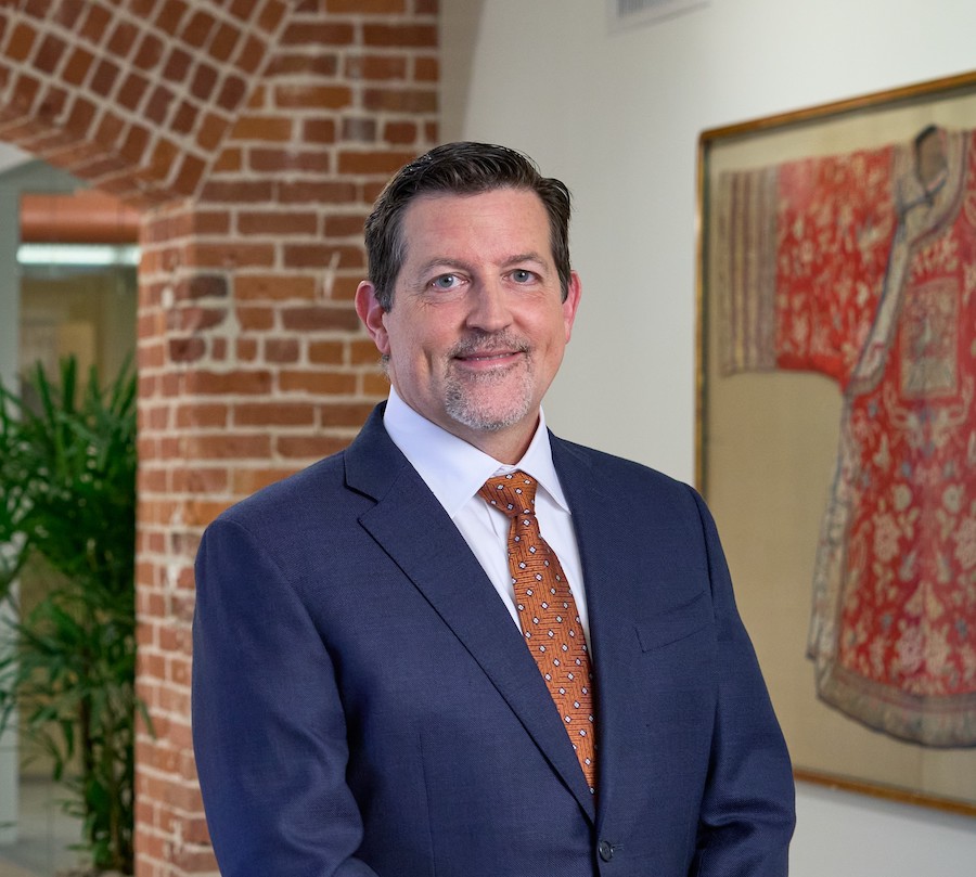 Keker sues ICE over alleged treatment at California City facility