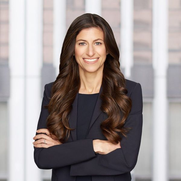 Former federal prosecutor rejoins Hueston Hennigan