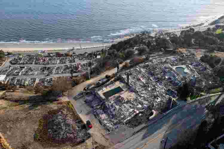 Insurers stall contamination claims a year after Eaton Palisades fires 