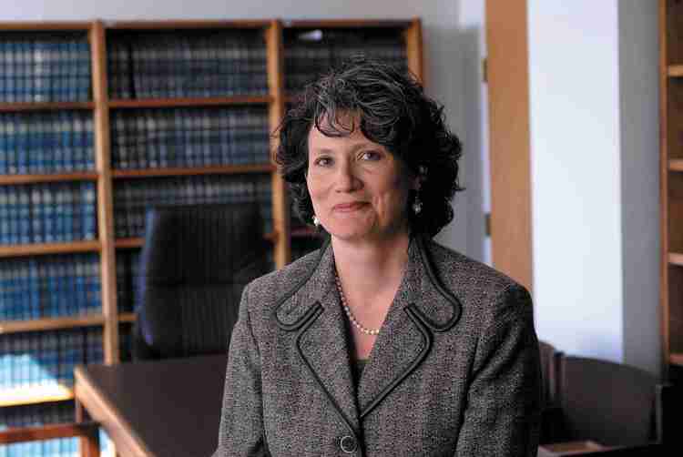 US judge skeptical of both sides in social media addiction MDL