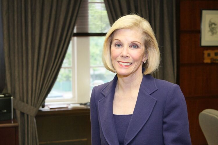 California can't ban federal officers from wearing masks, judge says