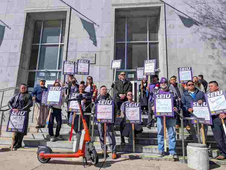  San Francisco court clerks threaten strike for more staff, better training
