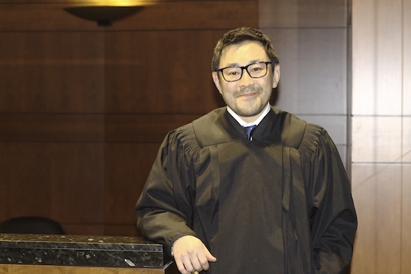 Judge warns of 'zero tolerance' for defense delays in Patagonia counterfeiting case 