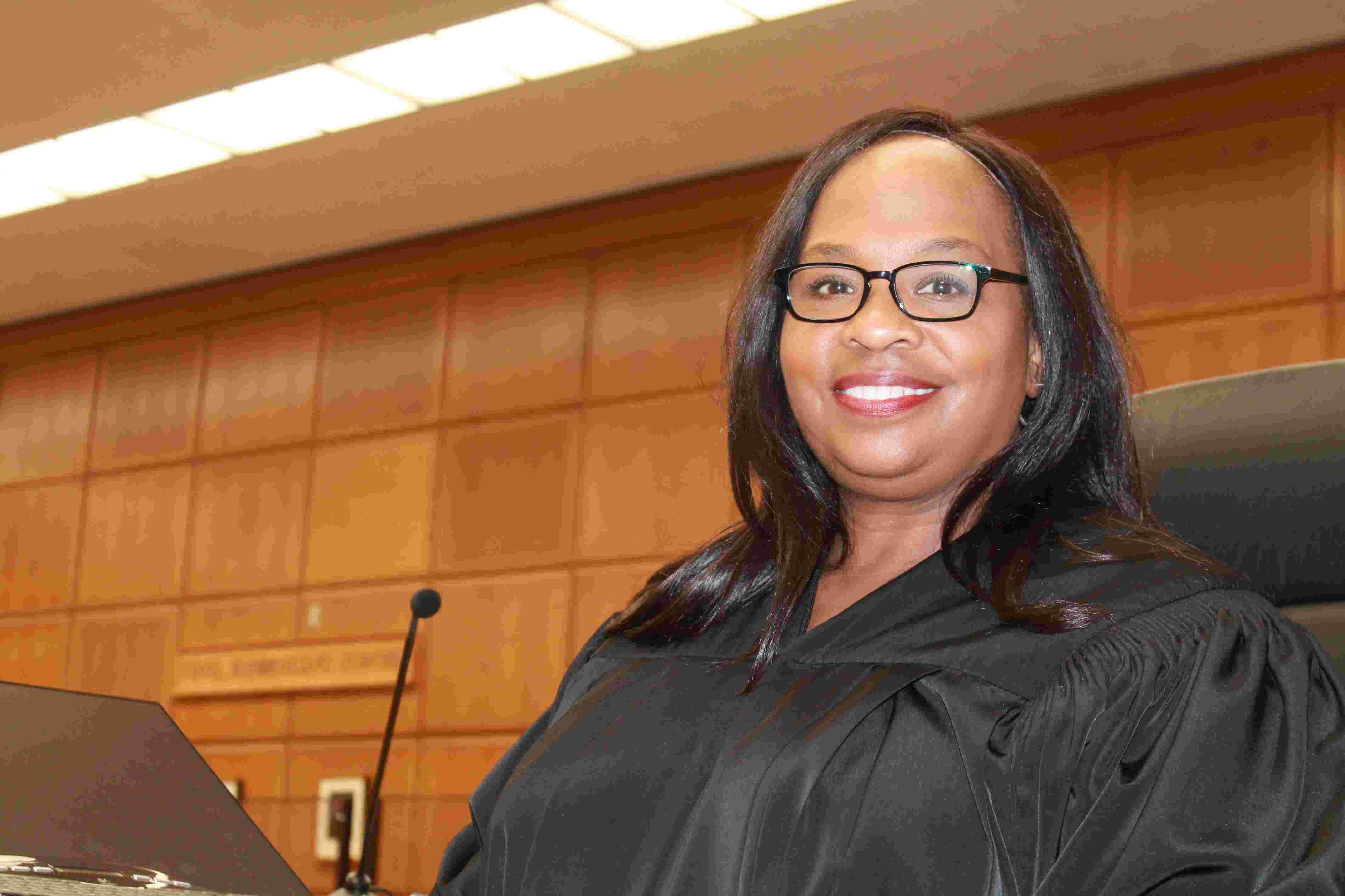 Judge weighs dismissal of Ford's $100M RICO suit against Lemon Law firms