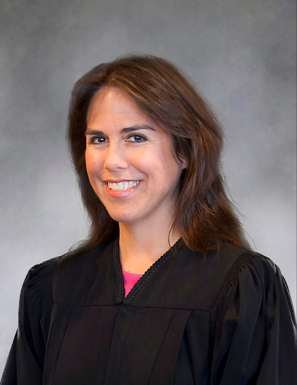 3rd District Justice Elena Duarte to retire after 15 years