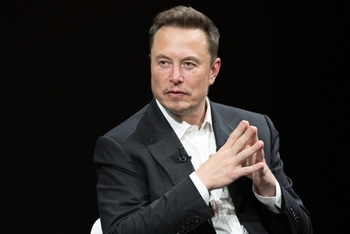 Musk takes stand, calls OpenAI's shift "stealing a charity"