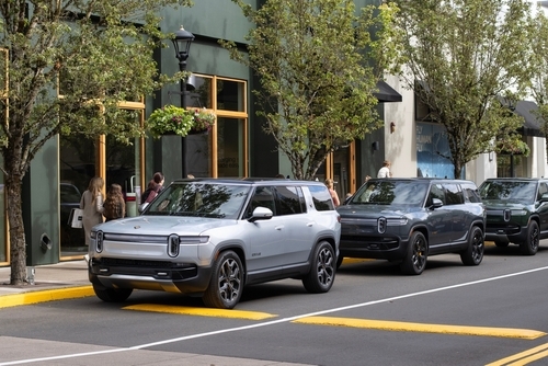 Judge Approves $250M Rivian investor settlement, awards $60M in fees 