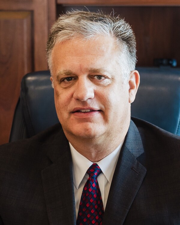 Roberts sends misconduct probe of 9th Circuit judge to 4th Circuit