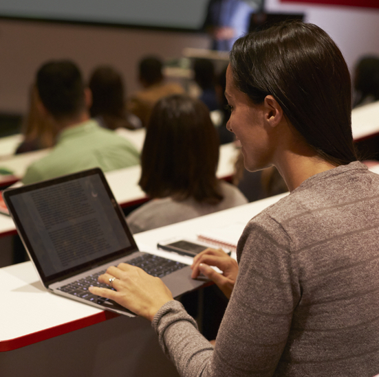 University of Chicago Law bans laptops, phones in 1L core courses starting fall