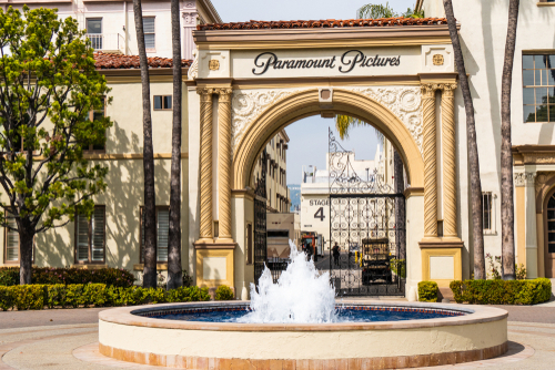  Judge grants TRO blocking Paramount-Warner Bros merger but expedites hearing on preliminary injunction