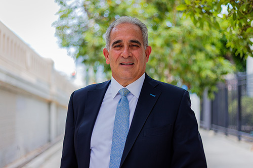 Gerry DeSimone draws on four decades of trial experience to help litigants find common ground