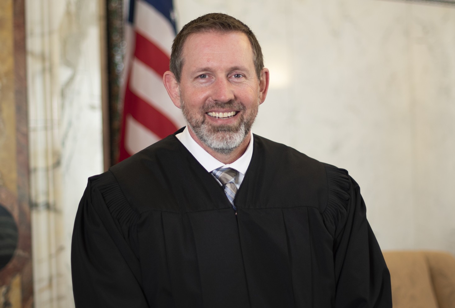 9th Circuit upholds Hawaii gun rules as dissenters accuse court of misreading <i>Bruen</i>