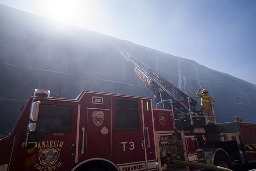 Environmental groups sue LA over records from Boyle Heights fire