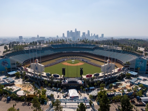 Jury awards $500K in Dodger Stadium fall despite staging allegations