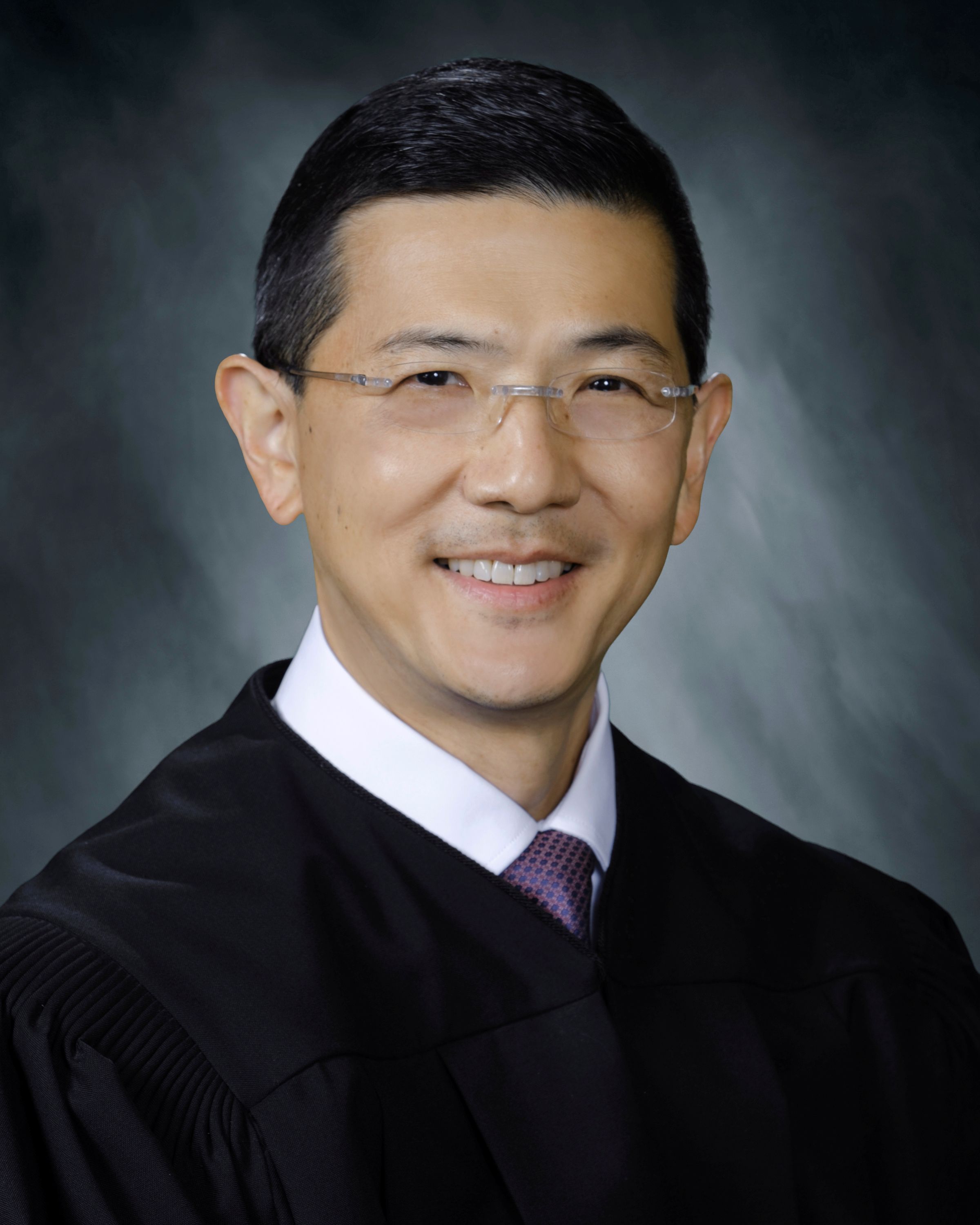 Chung brings trial court record to 6th District election