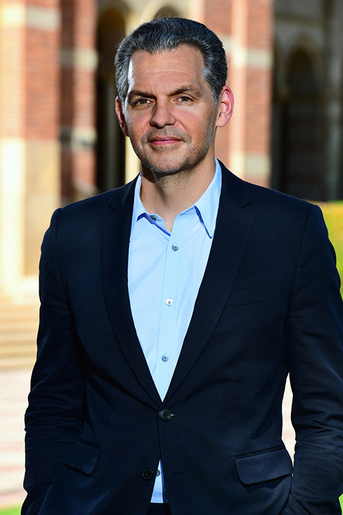 Scott L. Cummings