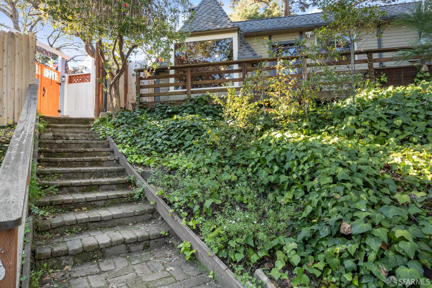 5630 Moraga Ave, Alameda County, CA 94611 photo 13