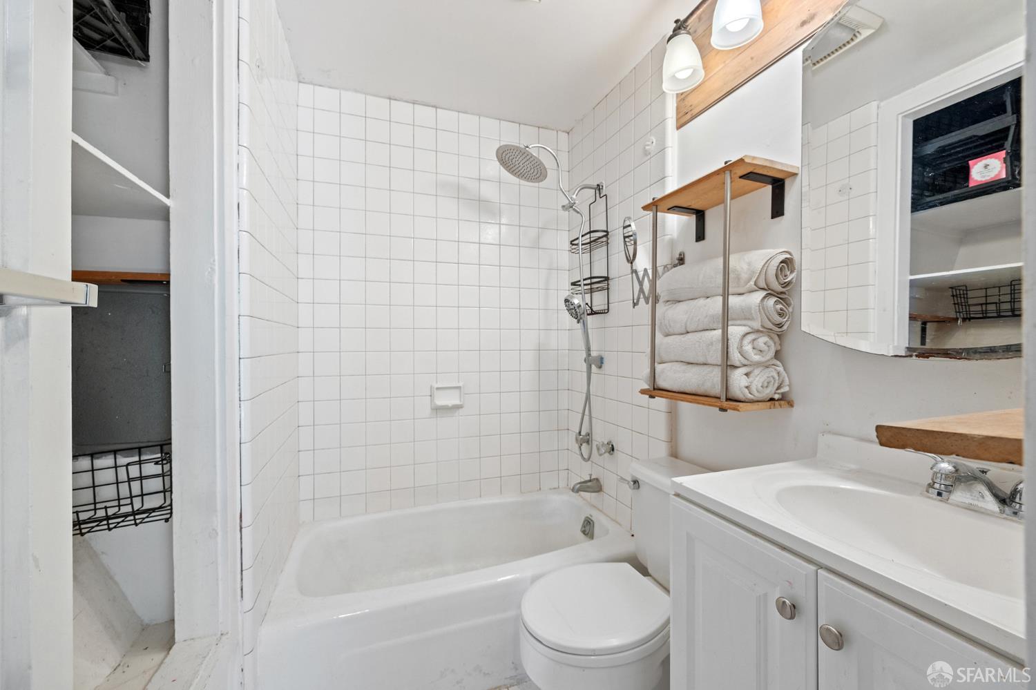 5630 Moraga Ave, Alameda County, CA 94611 photo 8