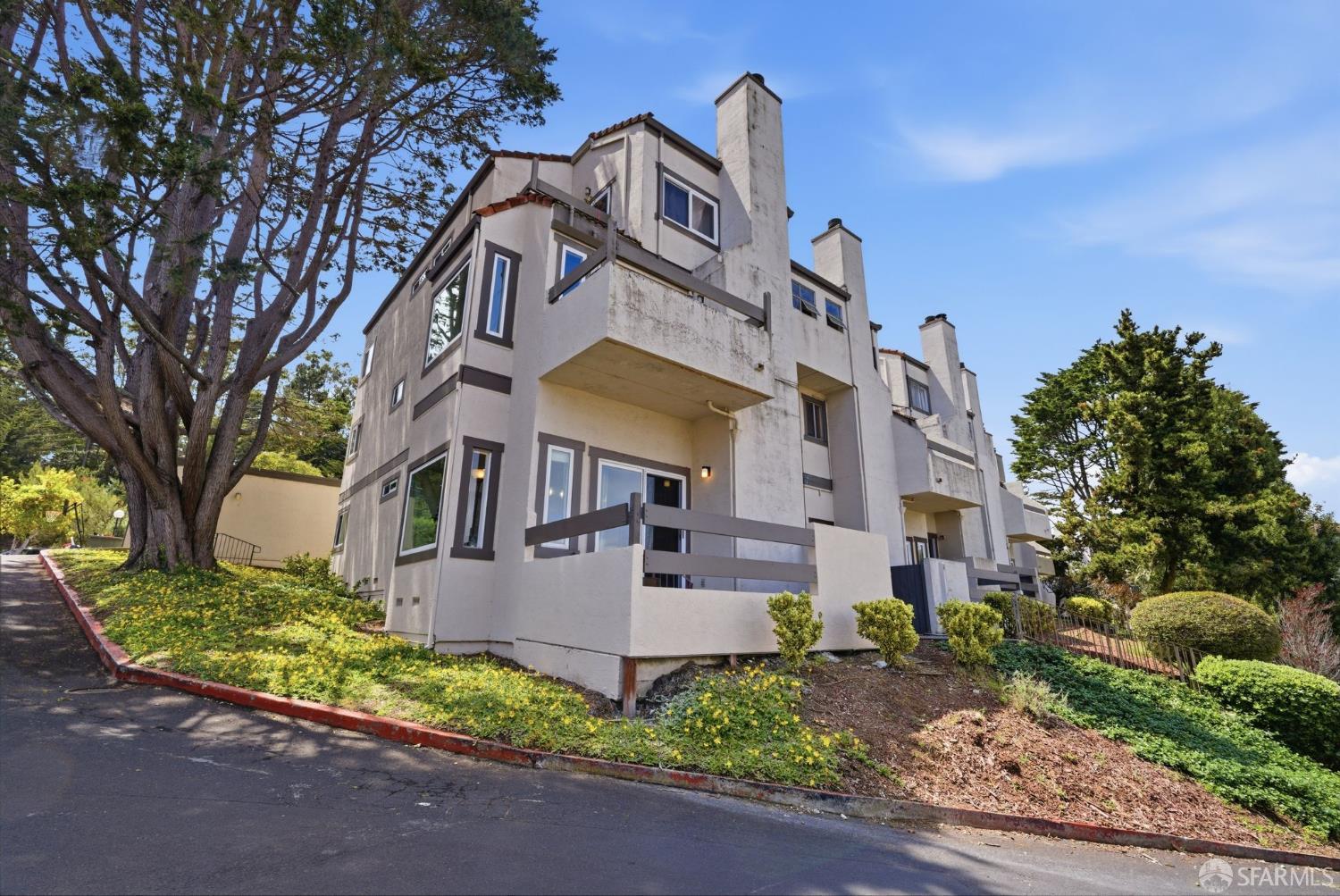 3550 Carter Dr Apt 129, South San Francisco, CA 94080