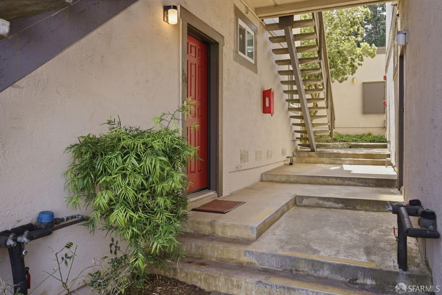 3550 Carter Dr Apt 129, South San Francisco, CA 94080 photo 3