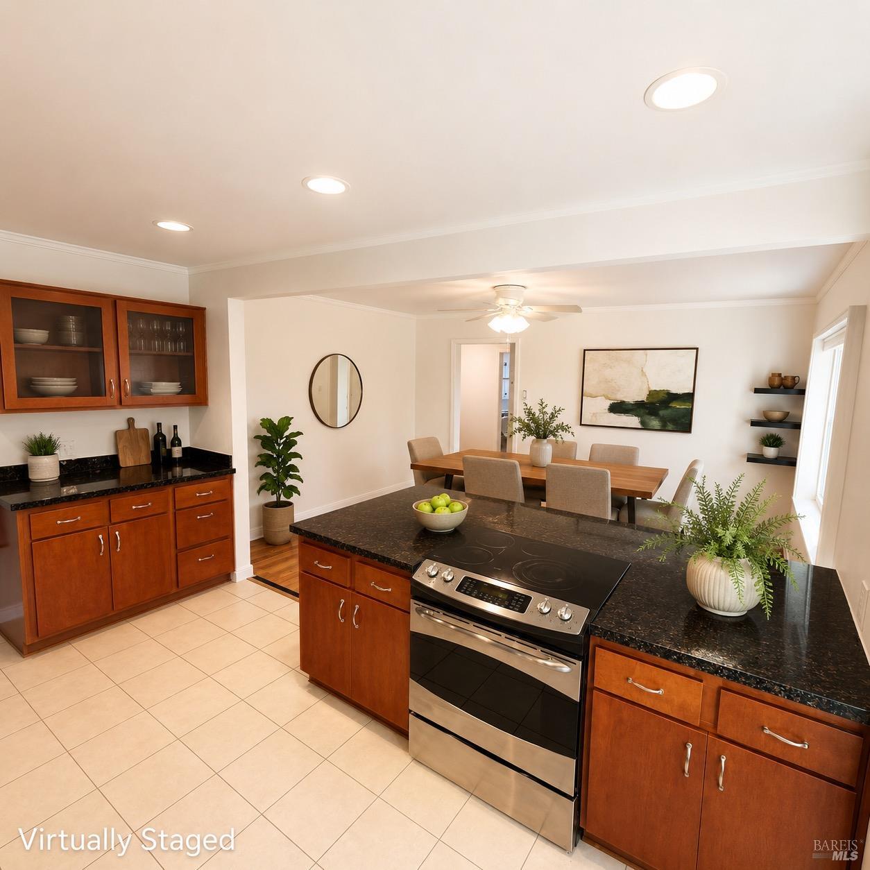 242 E Kentucky St, Fairfield, CA 94533 photo 3