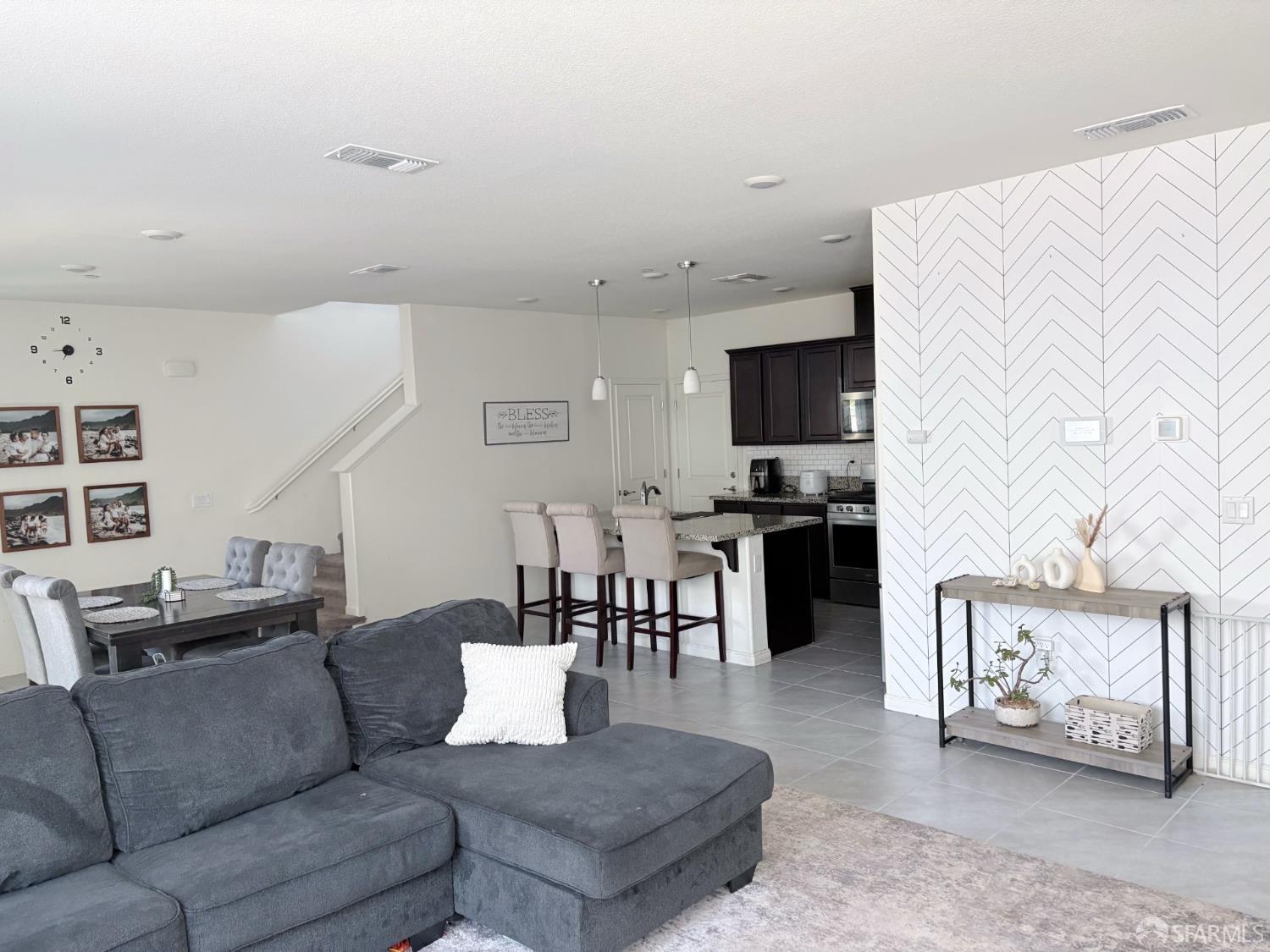 220 Caputo Cir, Oakley, CA 94561 photo 5