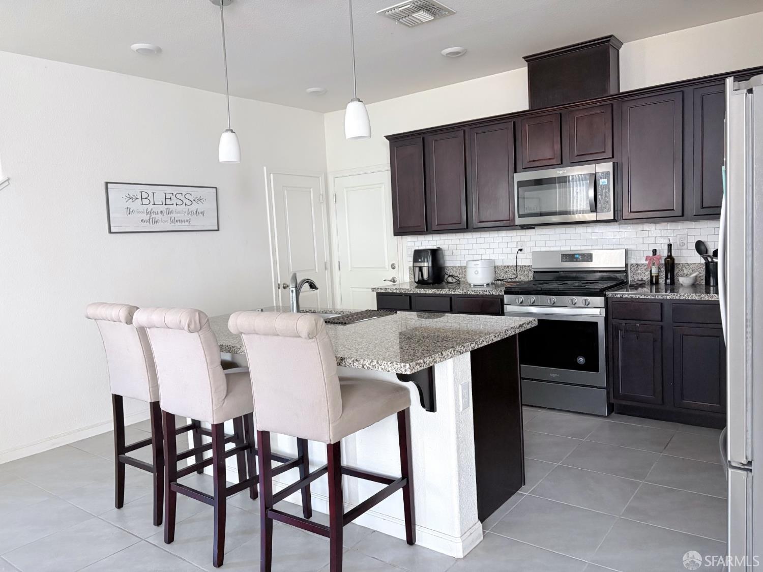 220 Caputo Cir, Oakley, CA 94561 photo 8