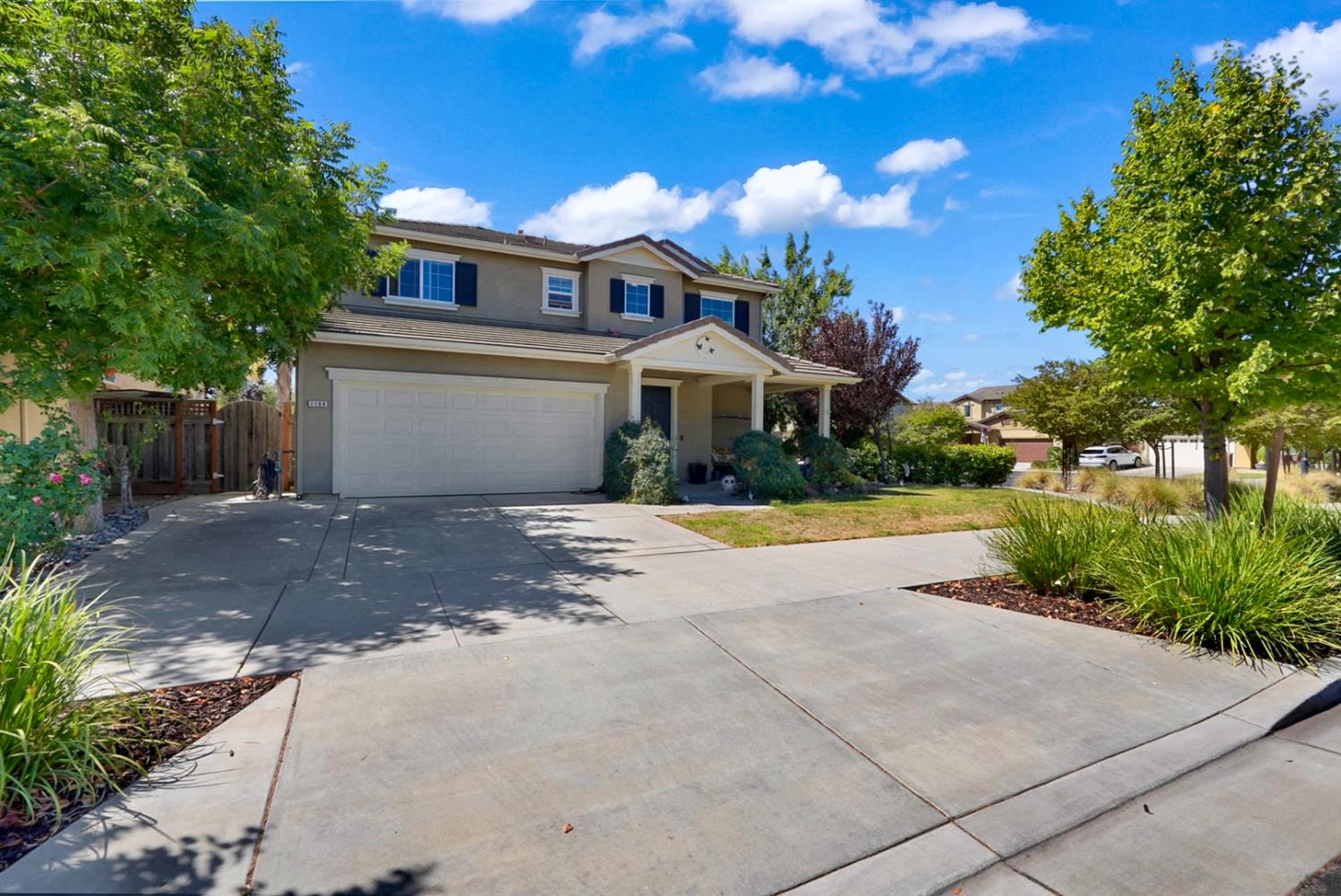1164 Academy Dr, Lathrop, CA 95330 photo 2