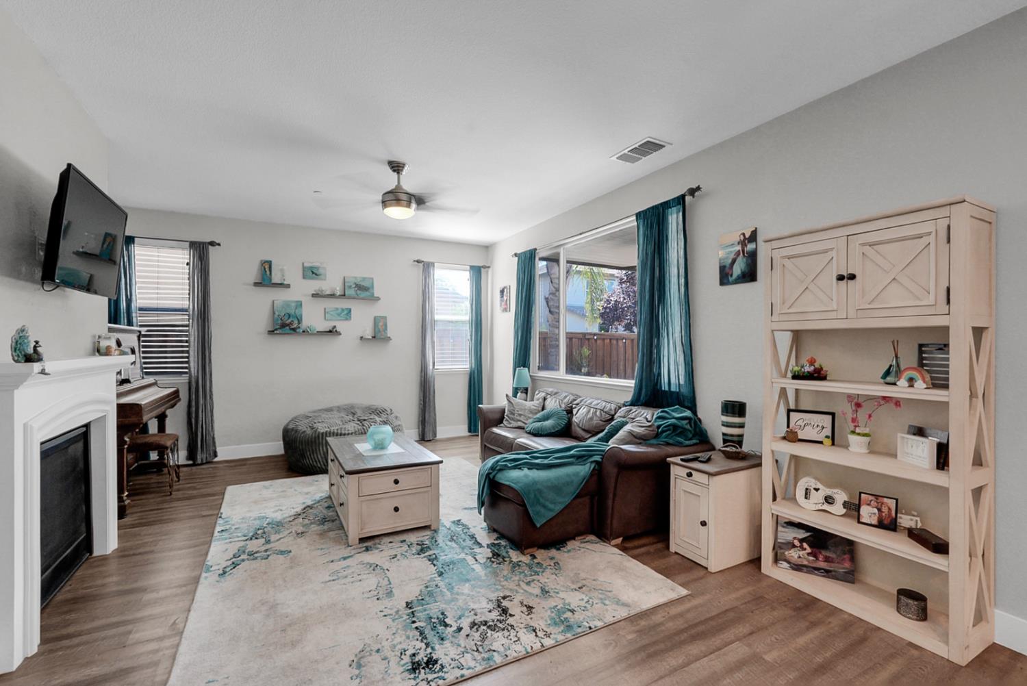 1164 Academy Dr, Lathrop, CA 95330 photo 4