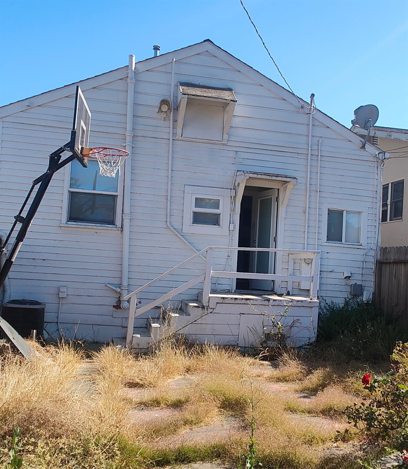 418 Louisiana St, Vallejo, CA 94590 photo 17