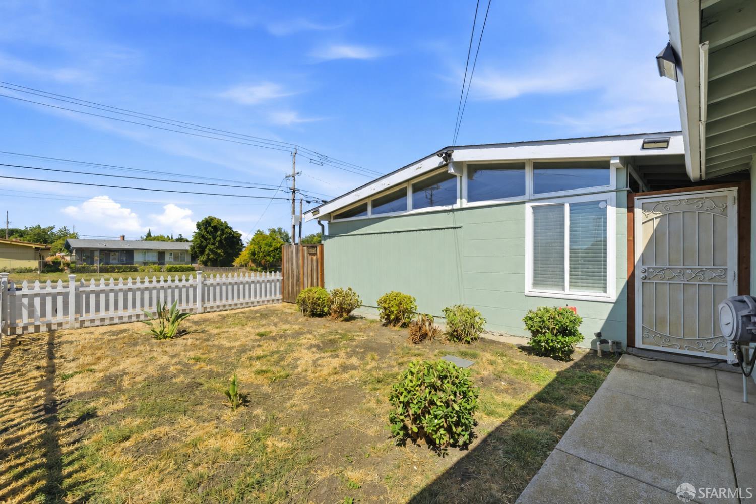 27565 Verona Ave, Hayward, CA 94545