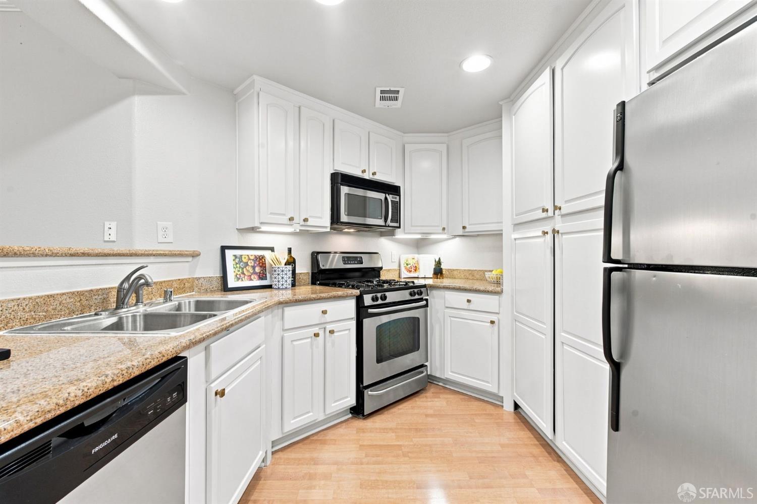 2200 Gellert Blvd Apt 6305, South San Francisco, CA 94080 photo 6