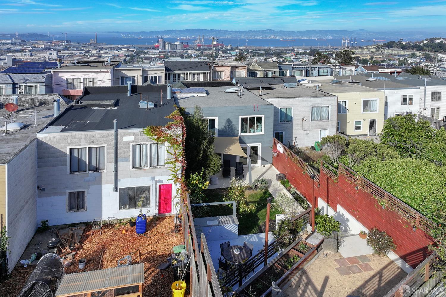 75 Bridgeview Dr, San Francisco, CA 94124 photo 33
