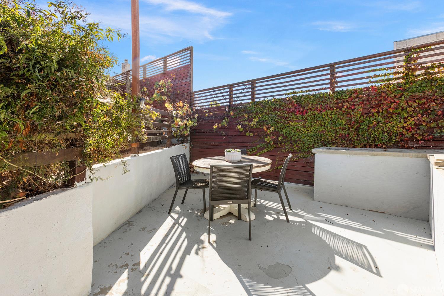 75 Bridgeview Dr, San Francisco, CA 94124 photo 47