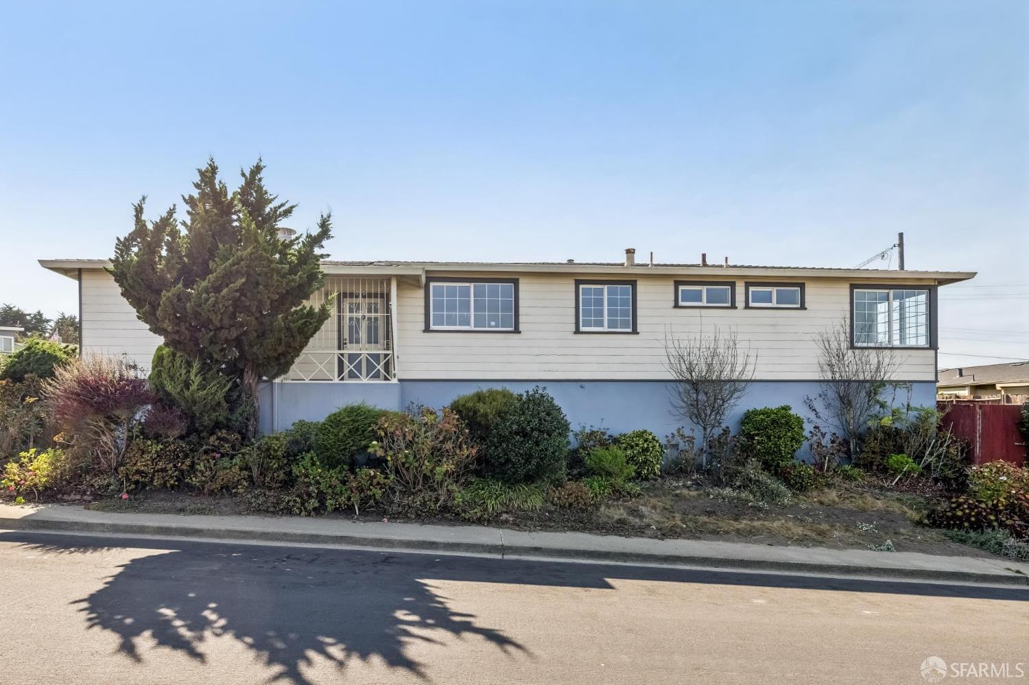 96 Wavecrest Dr, Daly City, CA 94015 photo 2