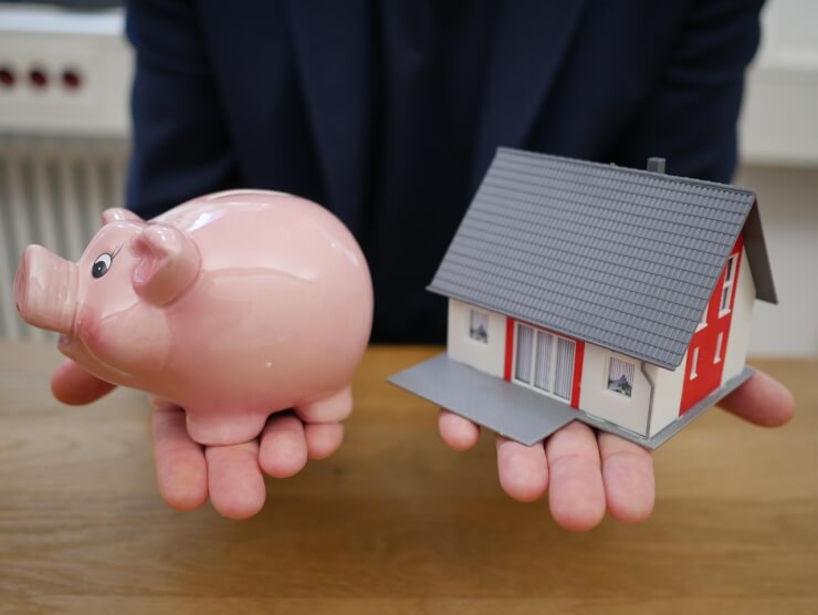 THE SECRET TO BUILDING YOUR FINANCIAL FUTURE
