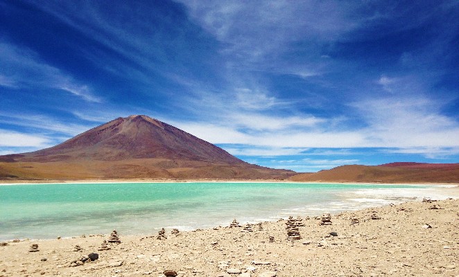 ruta-salar-uyuni-denomades-laguna-verde