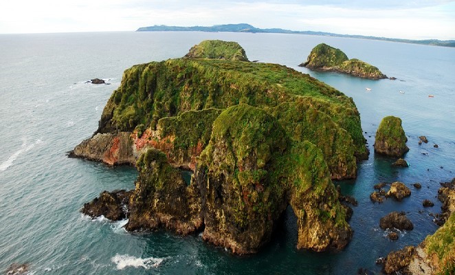 Monumentos-naturales-chile-chiloe kusta-austronaut