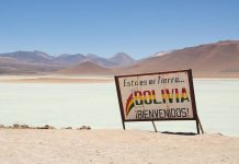 Requisitos para entrar a Bolivia: lo que debes saber Cartel que da la bienvenida al entrar a Bolivia