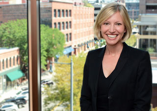 Jacqueline V. Roeder image
