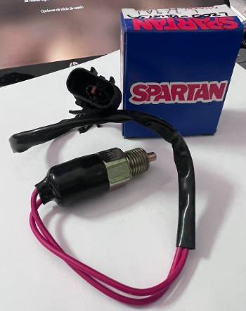 SENSOR LUZ REVERSA MITSUBISHI L200 1997 / 2009 K74 MONTERO 2.5 / L-329AJ, imagen 1