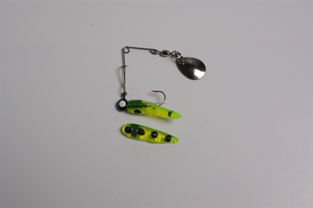 Picture of Betts Tackle Spin Grub Lure, 1", 1/32 Oz, Chartreuse/Black Spots