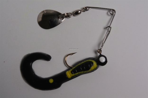 Picture of Betts Tackle Spin Curl Tail Lure, 1 1/2", 1/32 Oz, Black/Yellow Stripes
