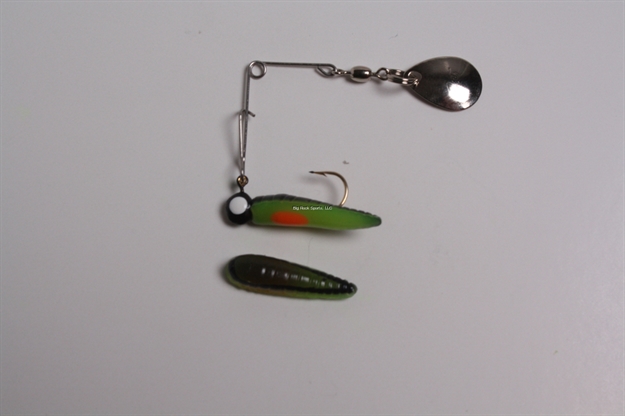 Picture of Betts Tackle Spin Grub Lure, 1", 1/32 Oz, Black Stripe/Chartreuse/Orange