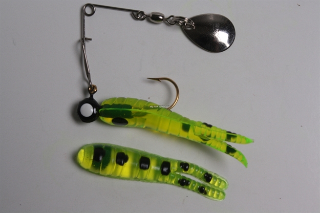 Picture of Betts Tackle Spin Split Tail Lure, 1 1/2", 1/16 Oz, Chartreuse/Black Spots